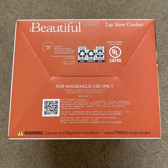 Beautiful 2 Qt Slow Cooker Crock Pot with Scrub Mommy White Icing NEW IN BOX - Picture 7 of 8